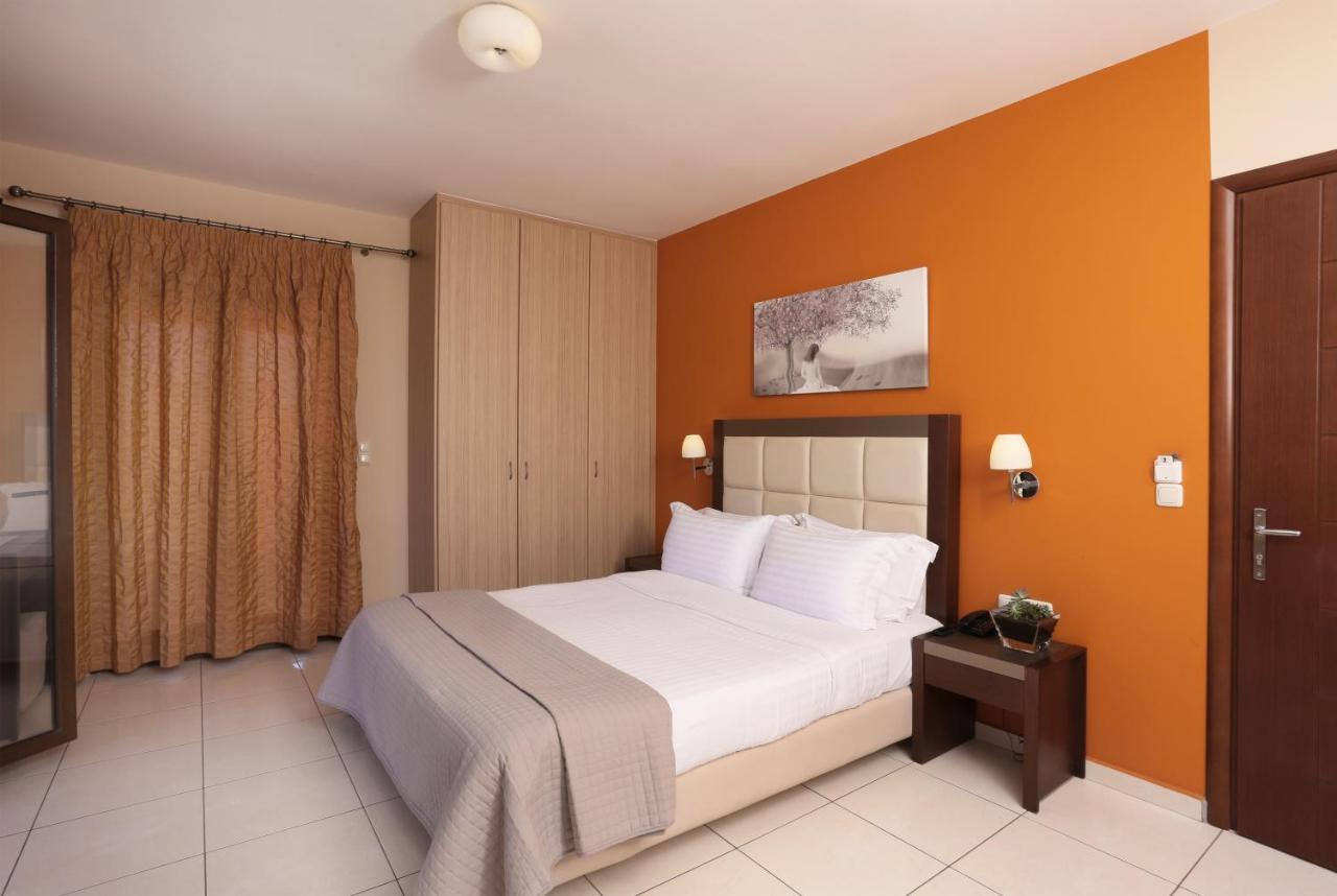Faros Luxury Suites Marathopoli Bagian luar foto