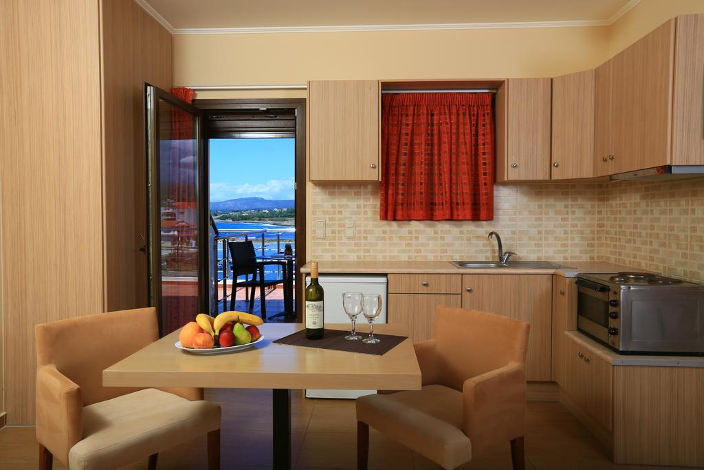 Faros Luxury Suites Marathopoli Bagian luar foto
