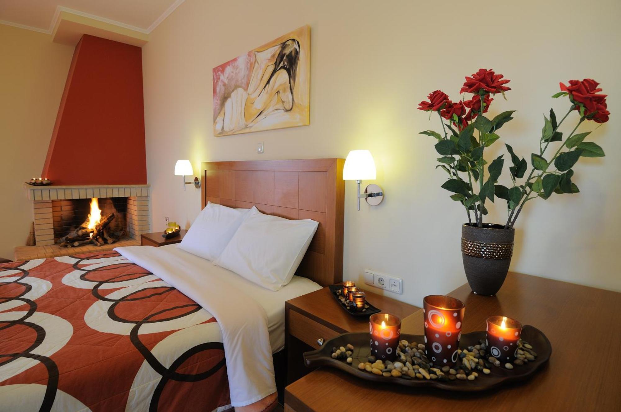 Faros Luxury Suites Marathopoli Bagian luar foto