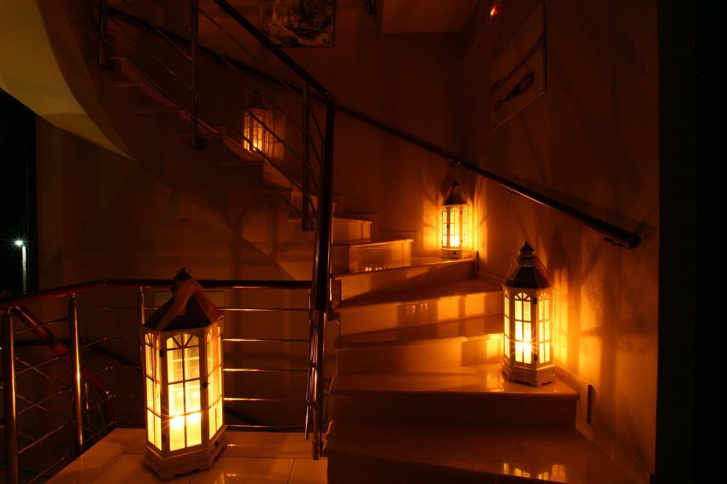 Faros Luxury Suites Marathopoli Bagian luar foto