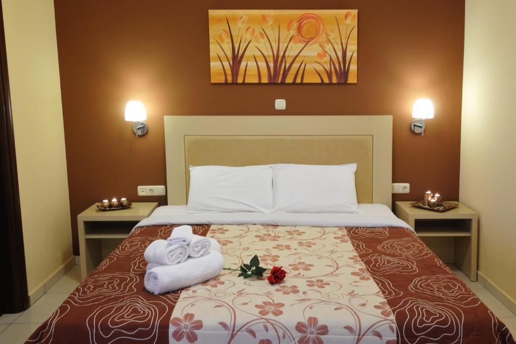 Faros Luxury Suites Marathopoli Bagian luar foto
