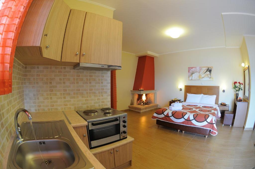 Faros Luxury Suites Marathopoli Ruang foto